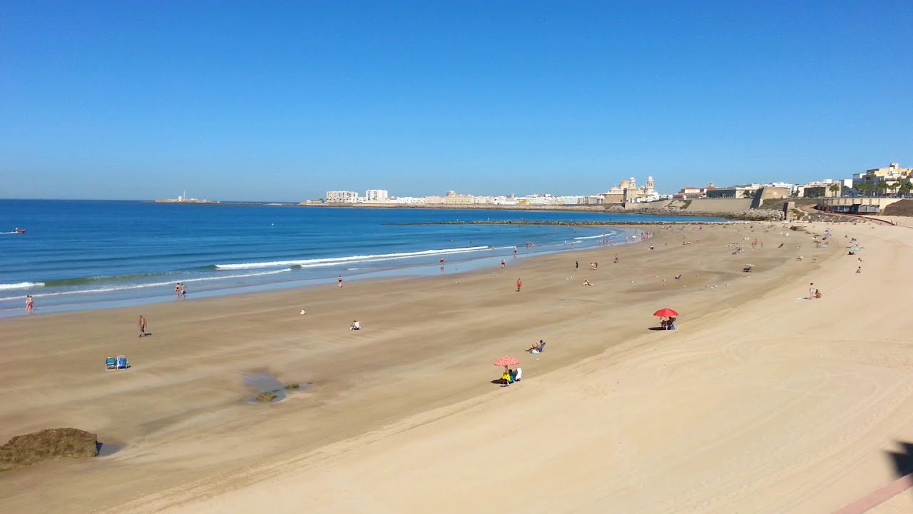 Cádiz, playa Santa María. - YouTube