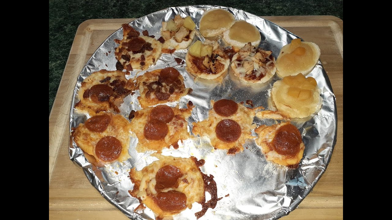 How To Make Mini Pizza With Pillsbury Pizza Crust YouTube how-to-make-mini-pizza-with-pillsbury-pizza-crust-youtube