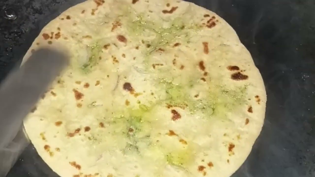 Healthy Broccoli 🥦🥦🥦 Ke Parathe... So yummy 😋😋... #viralvideos #food #cooking #recipe 