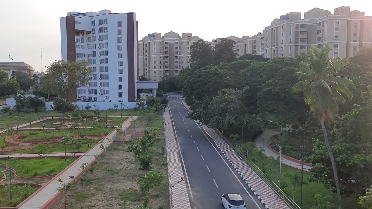 Chennai Mount Road & Tamilnadu New Assembly Building, Rajaji Hall View from MRTS Velachery Train