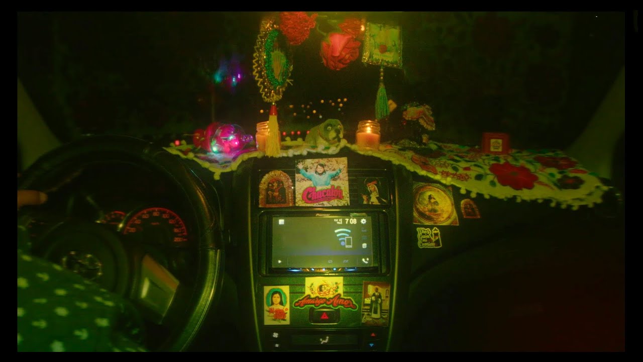 在 YouTube 上觀看「ANDRE - Amargo Amor ft. Kayfex, Wariwillka (Visualizer)」