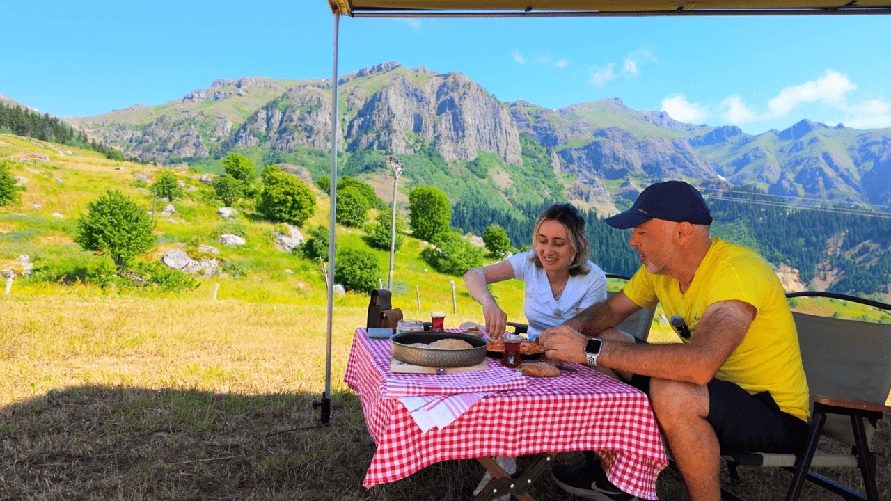 BAZGİRET KÖYÜ'NDE MASAL GİBİ KAMP | BAZGİRET ŞELALESİ | KAMP VİDEOLARI