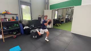Fast eccentric Split Squat