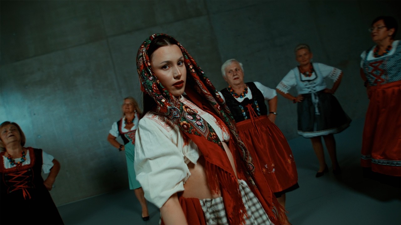 Diiya - Czerwone Jagody (Official Music Video)