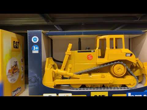 Мини экскаватор 62003/62-003, Экскаватор САТ 02456/02-456, Бульдозер гусеничный 02-422, 02447/02-447