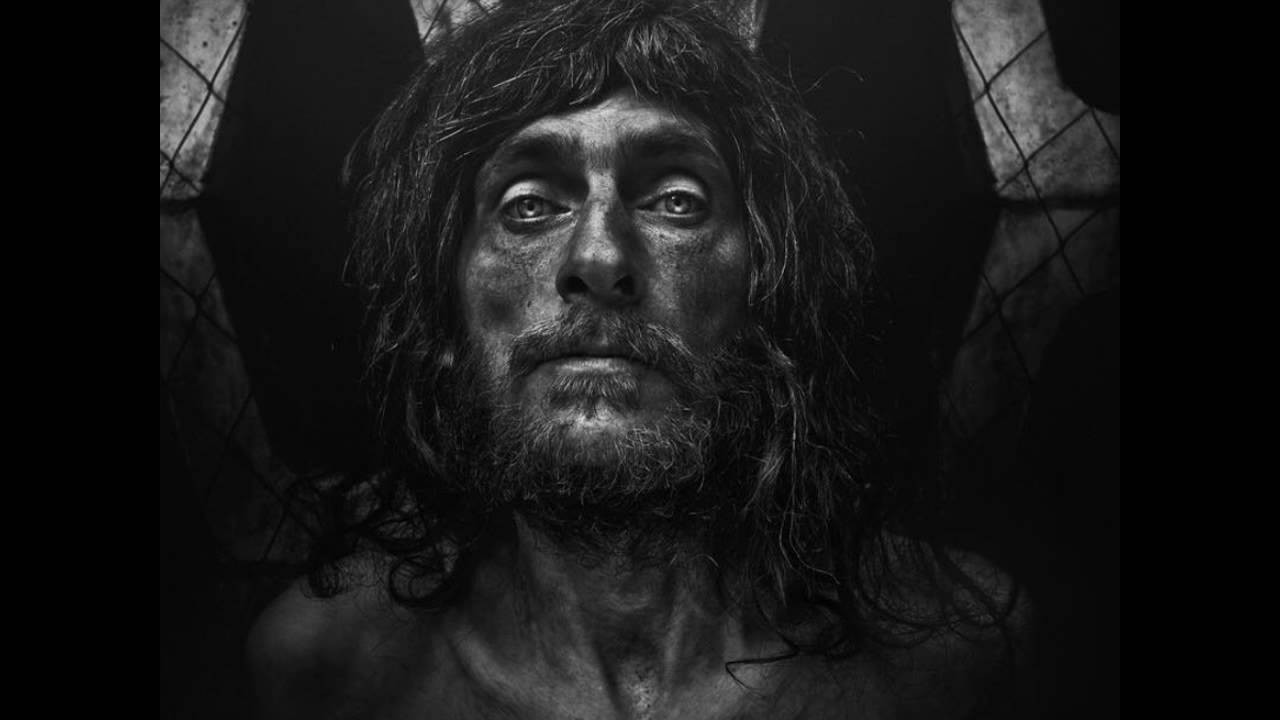 PHoTo CoRneR Art by Lee Jeffries YouTube