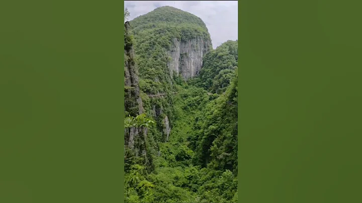 This is the scenic area of the Grand Canyon's unique plank road in Enshi#Hubei Province#China - DayDayNews