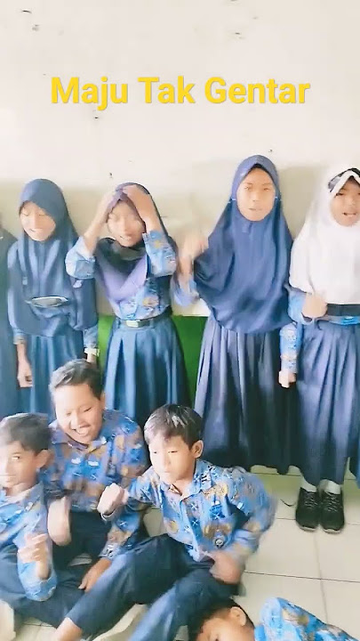 Lagu Maju Tak Gentar