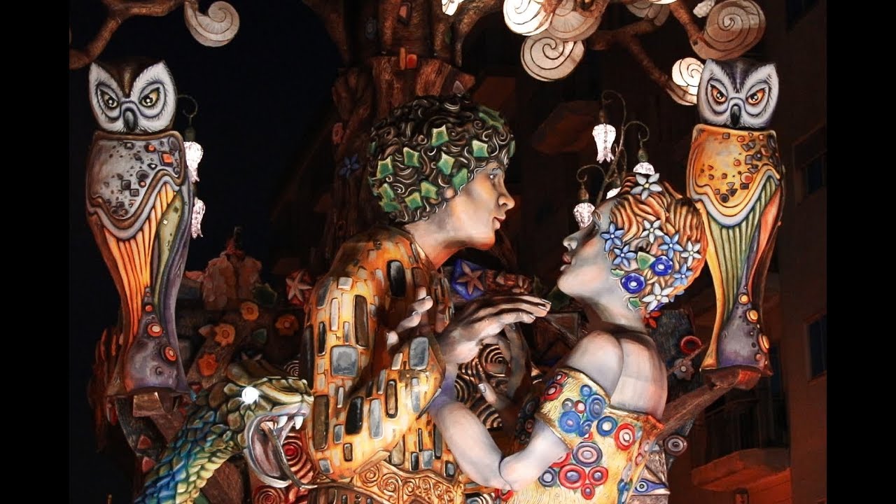 Carnevale di Putignano HD - Il bacio | Klimt | Carnival | Carro allegorico
