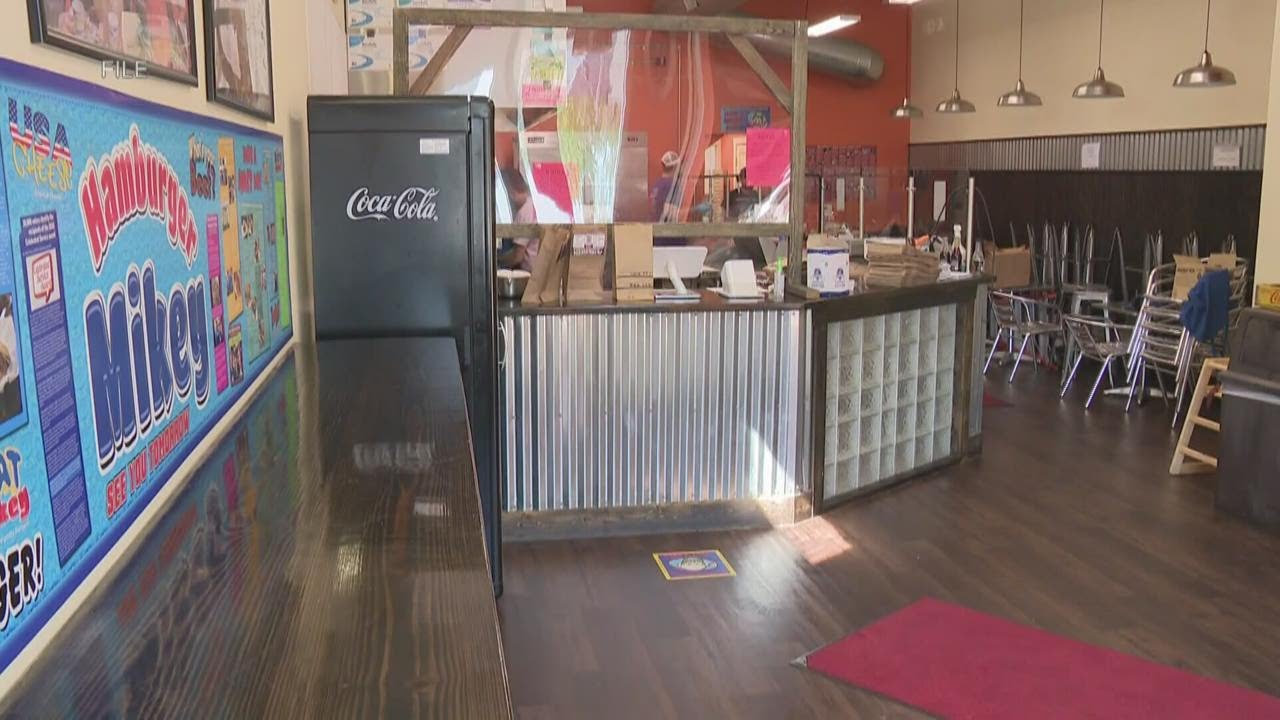 Giving gift cards this Christmas could save local restaurants