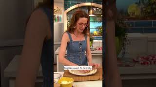 Your new obsession on pizza nights 😍🍕 | The Good Stuff with Mary Berg