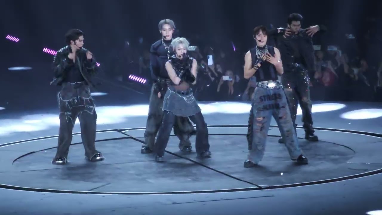 180525 ทัก (FIRST SIGHT) - LYKN @ LOLFanFest2025