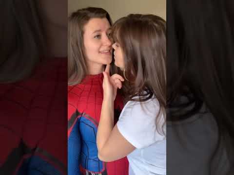 Spider-Girl KISS💋🥴 #maryjane  #kiss #girl #girlfriend #women #lgbt #lesbian #romantic #spiderman