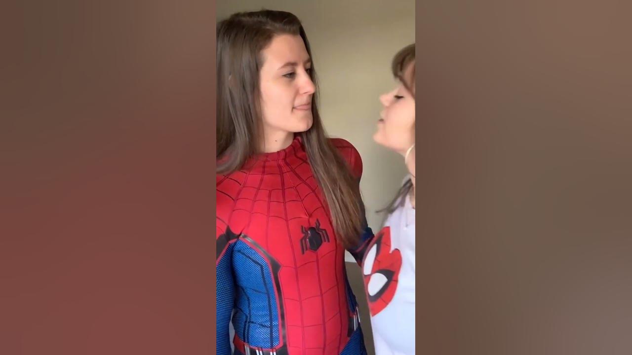 Spider-Girl KISS💋🥴 #maryjane  #kiss #girl #girlfriend #women #lgbt #lesbian #romantic #spiderman