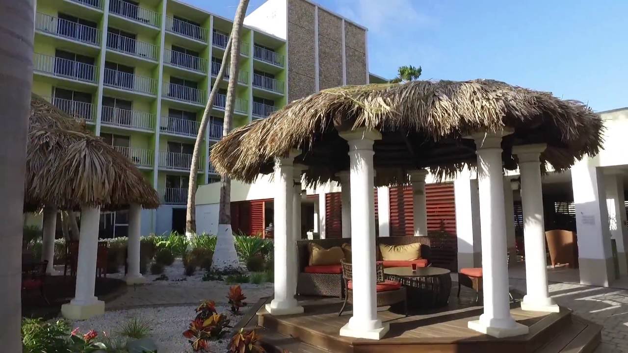 Aruba - Walking Palm Beach to Holiday Inn Resort - June 2016