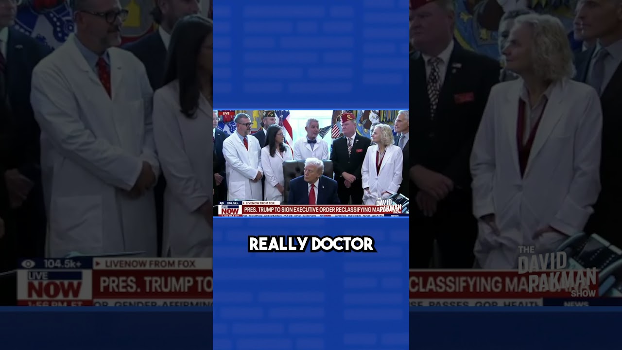 Trump falls asleep at meeting, jolts awake on camera #shorts