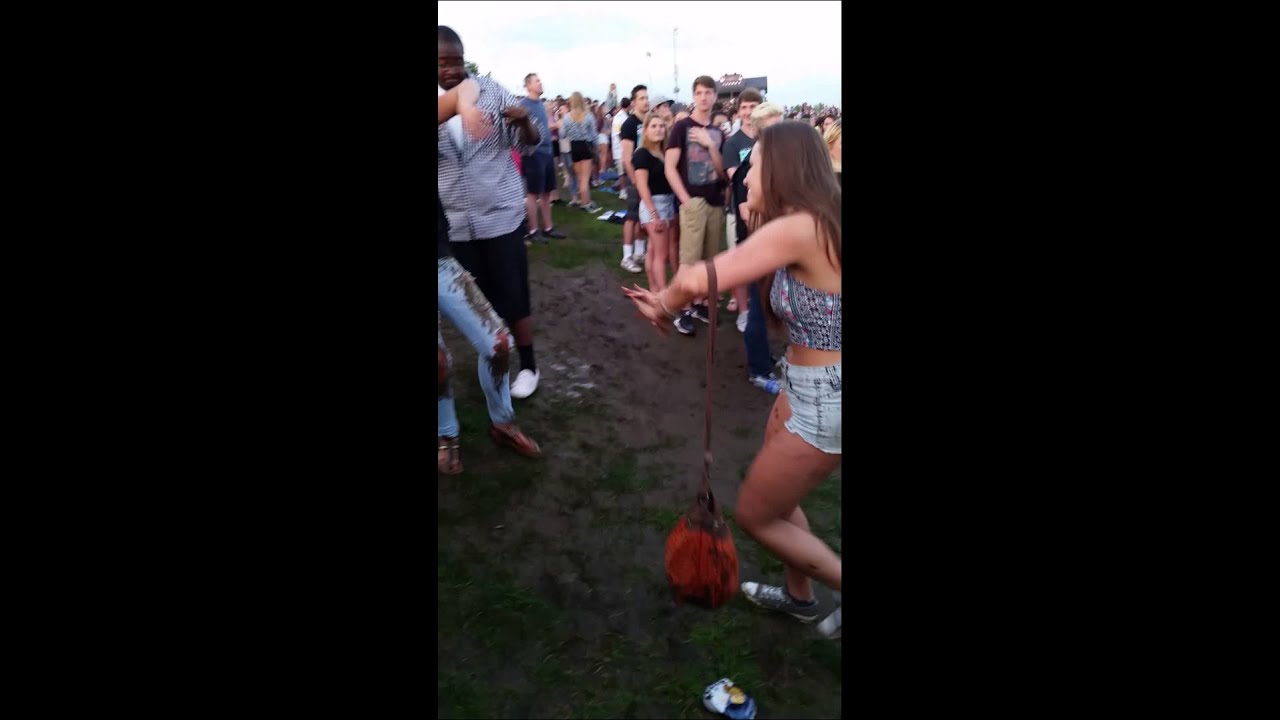 Drunk Girls Trying To Dance Youtube