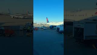 Ramp Timelapse #planespotter #planespotting #aviation #nashville #airport #avgeeks #airlines Ramp Timelapse #planespotter #planespotting #aviation #nashville #airport #avgeeks #airlines