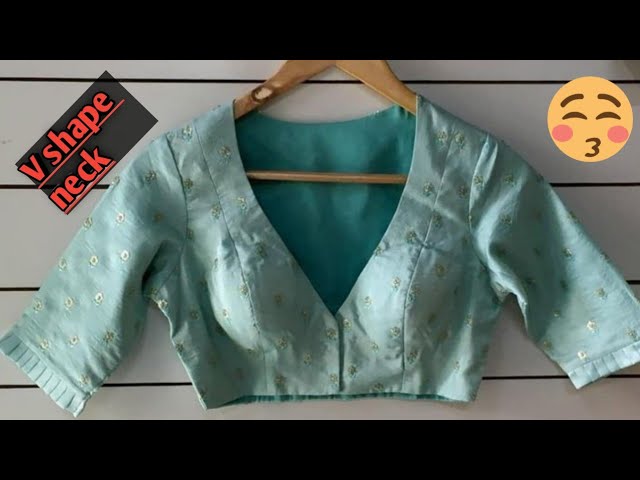 V neck blouse making in easy way 🥰//v shape trending blouse cutting and  stitching 