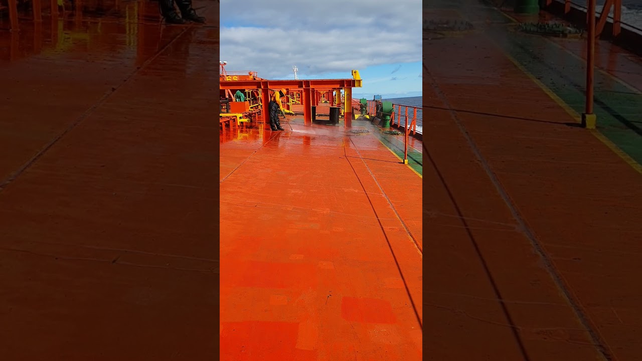 Ships,deck water blasting