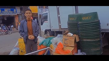 OUR EARTH NEEDS OUR HELP! ( Purposive Communication) Proper Waste Segregation