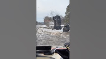 Tires be like “I got you bro” 🤝 #polaris #utv #viralvideo 📸 @fabianpaint @pedrito4finger (IG)