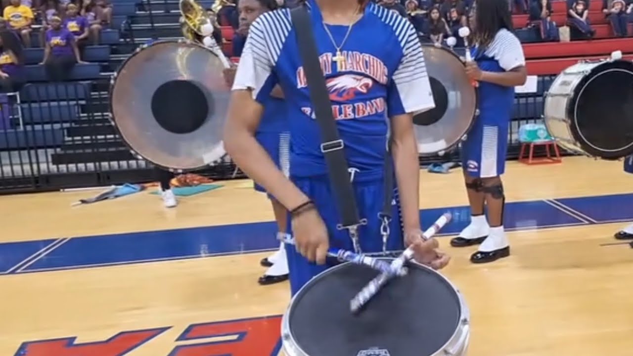 Center Point High School Marching Band Percussion View @ 6th Eagles ...