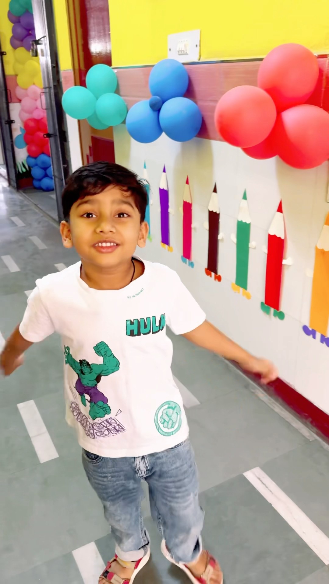Anant ne bataye colours name ?