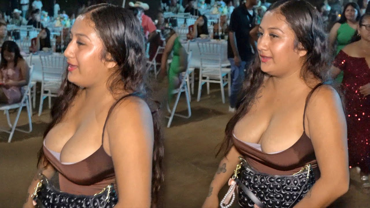 Mujeres Hermosas Bailando Con Bertín y Su Condesa En San Antonio Cuautepec, Gro. 