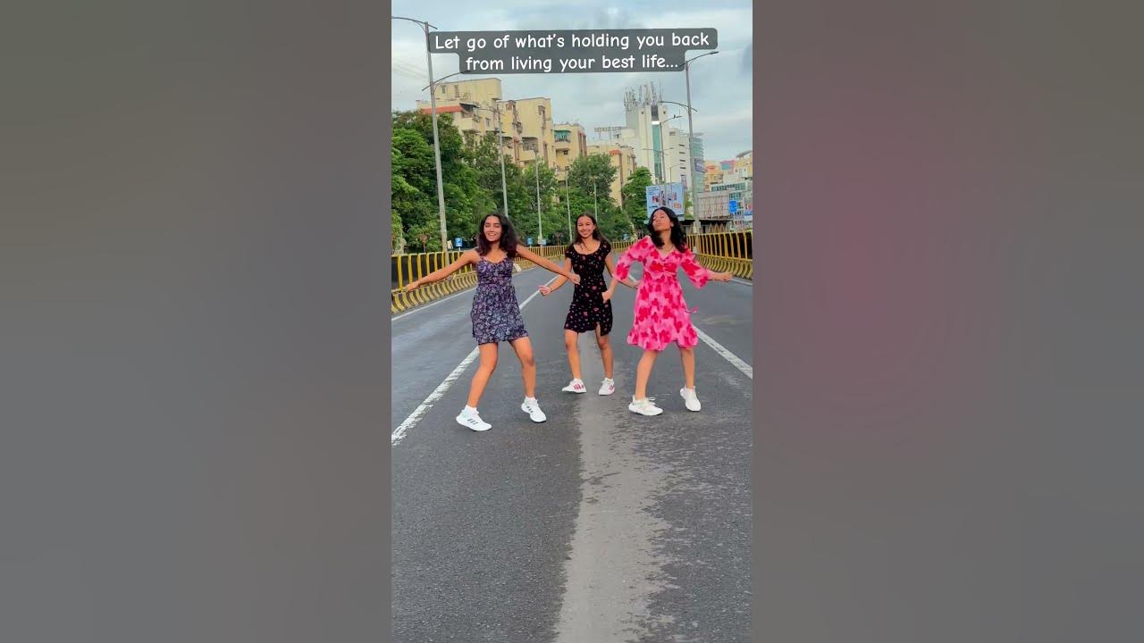 bye bye love #shorts #onewayticket #danceinpublic #shuffledance #trendingshorts #viral #shrutigaud