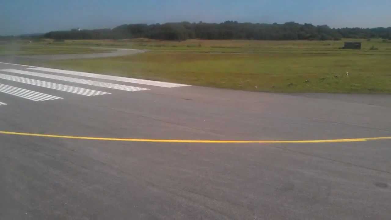 Ryanair on Aproach, landing, taxiing abd parking at Gothenburg city airport, Sweden