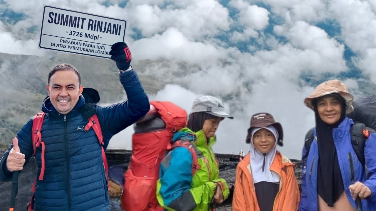 “Di Atas Awan Rinjani | A Cinematic Mountain Film”