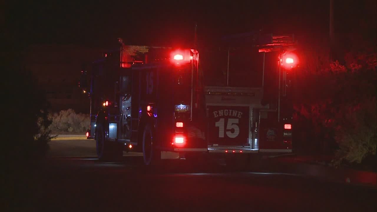 Alarm alerts family to house fire - YouTube