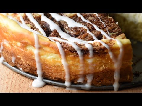 Cinnamon Roll Cheesecake