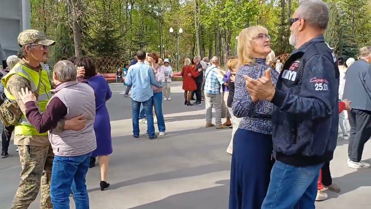 В БОКАЛАХ ТИХО ТОНУТ СВЕЧИ А Я ТОНУ В ГЛАЗАХ ТВОИХ💕 ТАНЦЫ💕 ХАРЬКОВ АПРЕЛЬ 2024