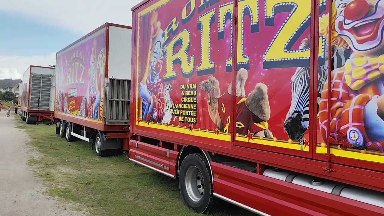 Cirque 🎪 Roman 🎪 RITZ 🎪 à Dives sur Mer du 22 au 24 Juillet 2025 . Aire camping car. 👋🎪🇨🇵