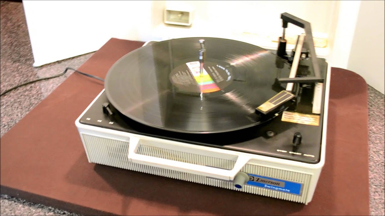 Vintage Emerson A25 BSR Turntable SWINGMATE in Action - YouTube