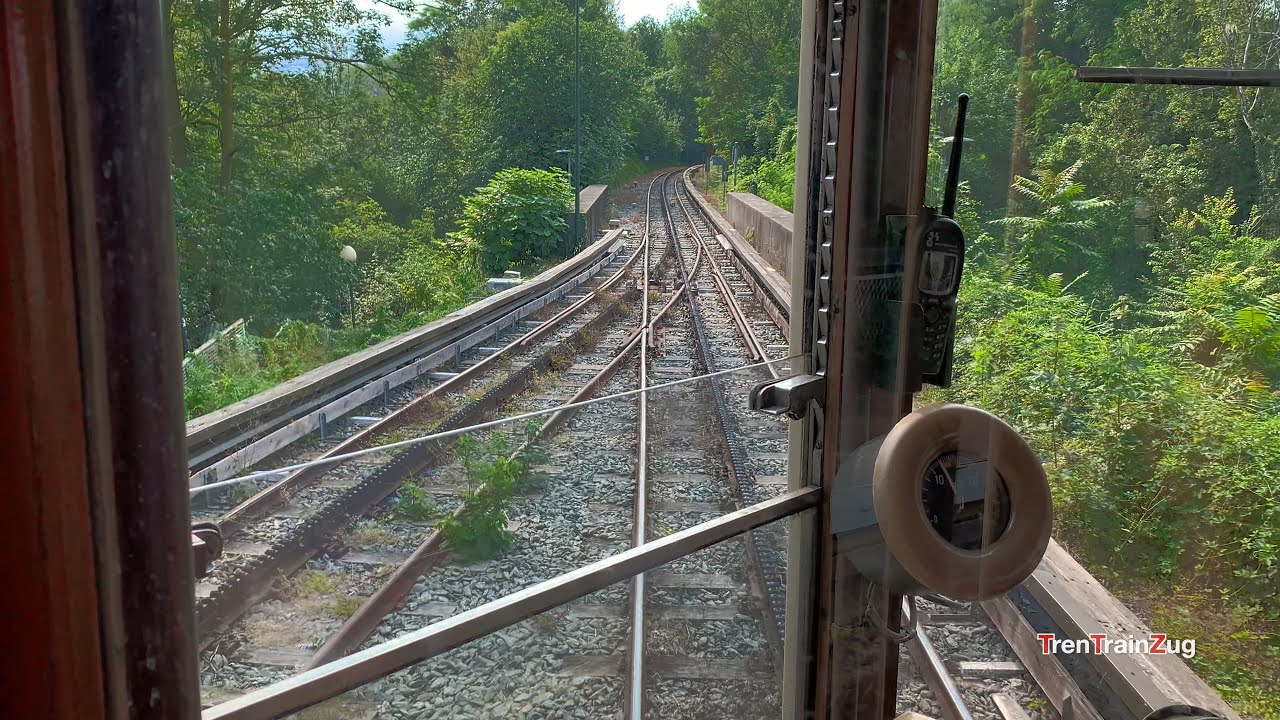 Tranvía Sassi Superga Descenso en cabina. Turín 2023