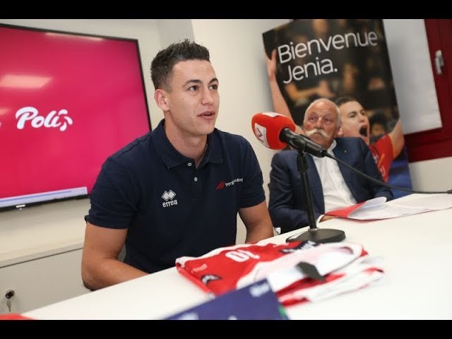 La presentazione di Jenia Grebennikov