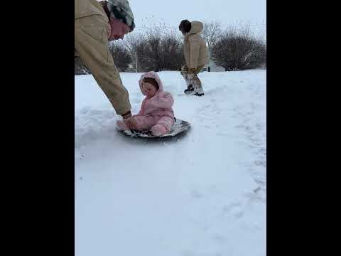 Carter and Faye went sledding #carterslife #funthingstodowithkids #baby #adventure #christmas