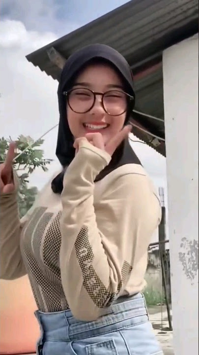 UKHTI GEMEZ BERKACAMATA#ukhti #tiktokviral #jedagjedug