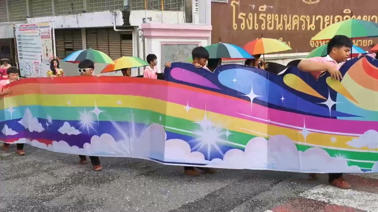 การเเข่งขันกีฬาสีภายในโรงเรียนนครนายกวิทยาคม สักทองเกมส์ ครั้งที่ 17 : วันที่ 1 - ขบวนพาเหรด