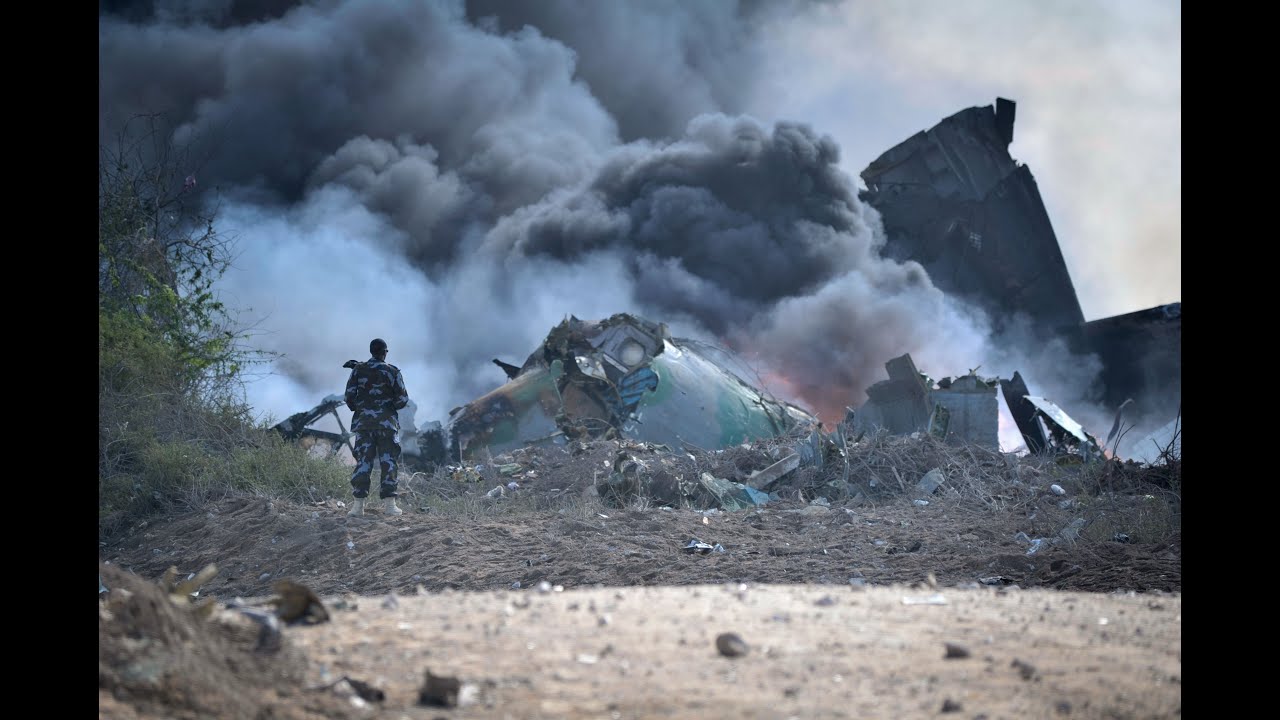 Military Plane Crash Today In California Military Plane Crash Caught On Camera Plane Crash