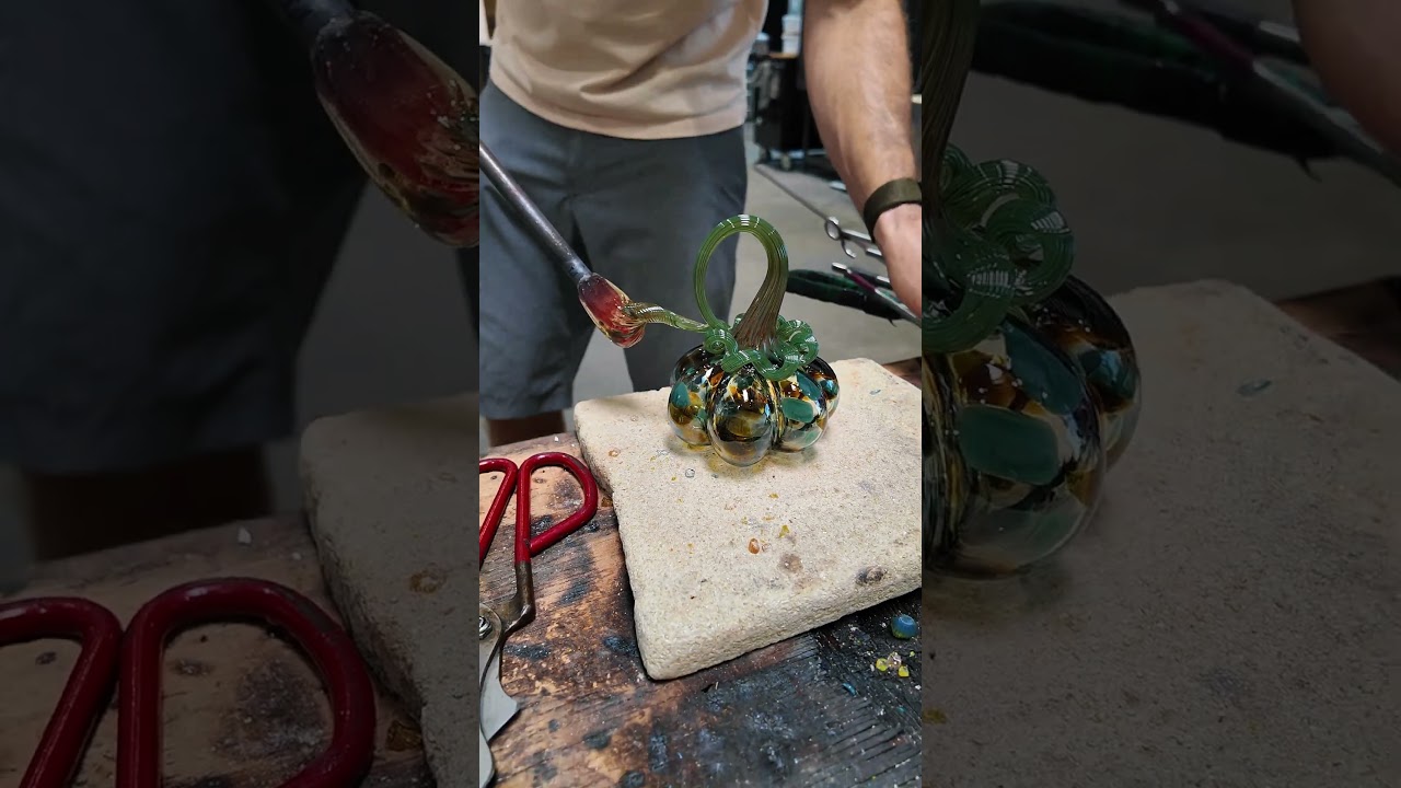 "How Many Pumpkins Can We Make? Watch This Stem Come to Life 🎃🔥" #glassblowing #satisfying #glass