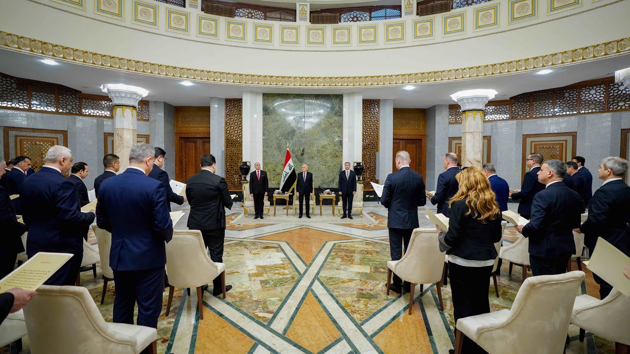 أمام رئيس الجمهورية.. سفراء العراق الجدد يؤدون اليمين القانونية