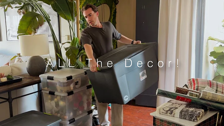 Vlogmas Day 1 | Pulling Out ALL My Christmas Decor + Planning This Year’s Holiday Season