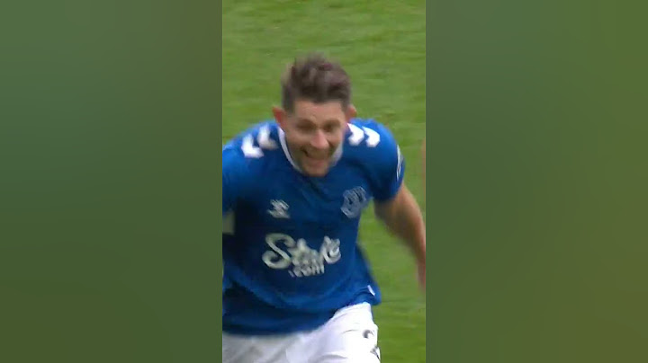 James Tarkowski stuns Arsenal with winner at Goodison!