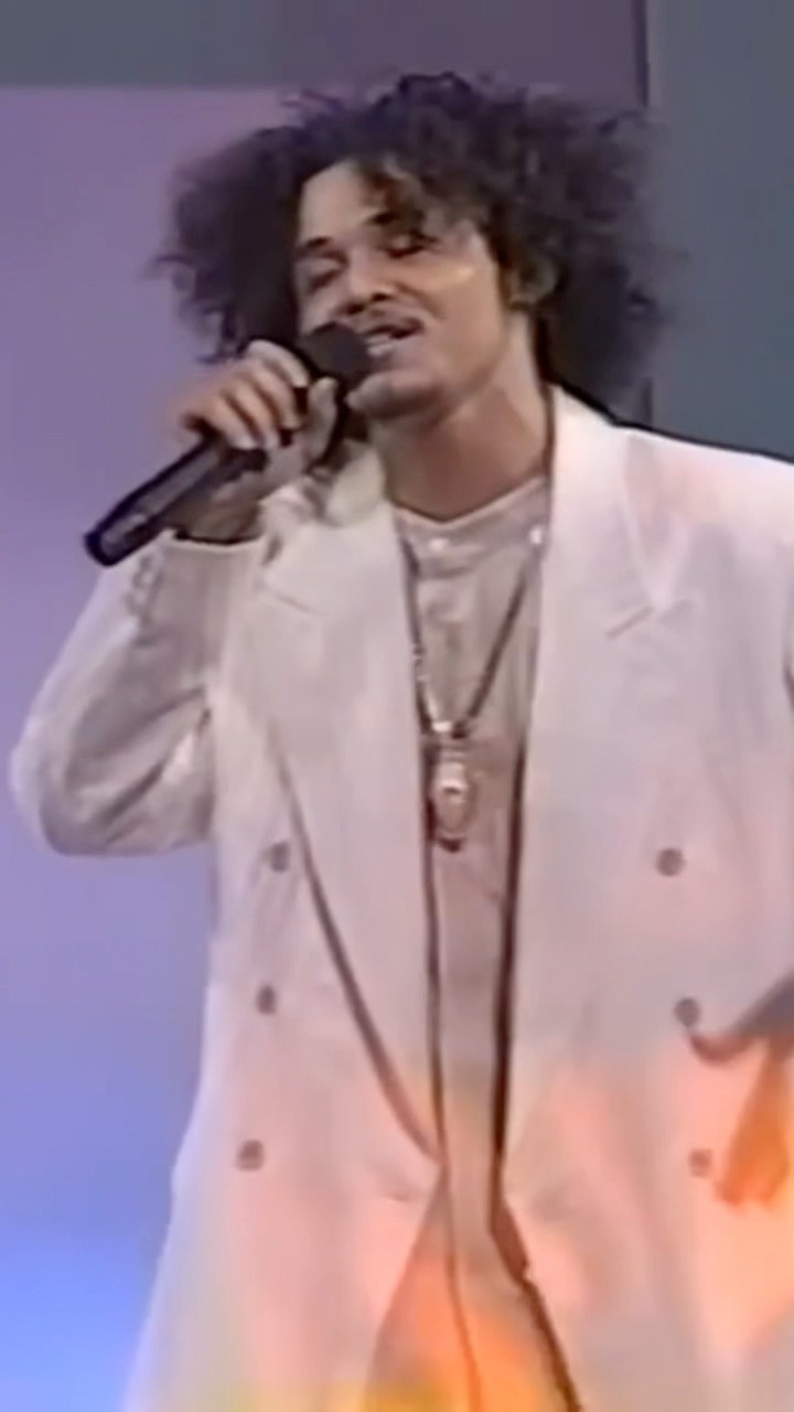 Tha Crossroads - YouTube