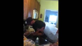 Cameron & David: chili powder challenge