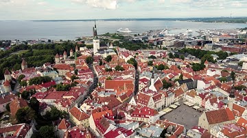 Tallinn Old Town, July 2022, 4K / DJI Mini 2 Drone